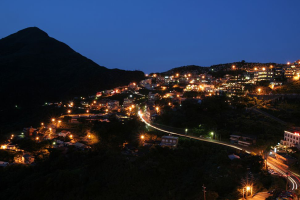 《九份之美》-米詩堤甜點王國 | 米詩堤官網，烘培，四季蛋糕，冰淇淋泡芙，黃金泡芙，芒果蛋糕，草莓蛋糕，貝多芬蛋糕，提拉米蘇寶盒，甜點